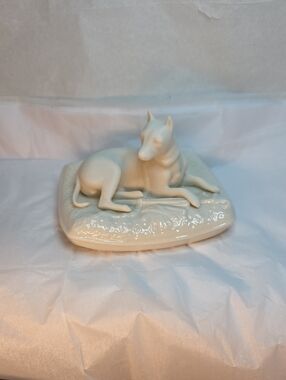 Vintage Belleek Boxer On A Cushion 3rd Green Mark